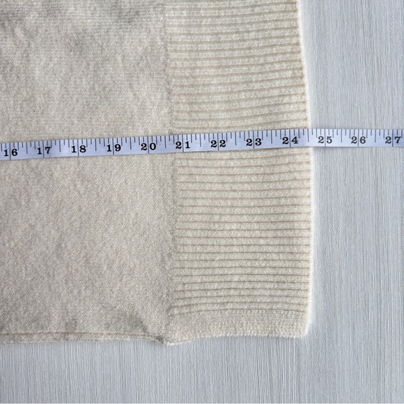 LOFT Cream Mock Neck Sweater XS Split Hem Pullover Neutral Minimalist Classic - Picture 9 of 12